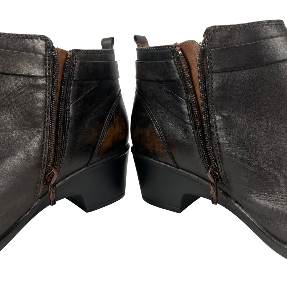 Clarks Women 9.5W Malia Hawthorn Brown Leather Side Zip‎ Ankle Boot - Picture 9 of 13